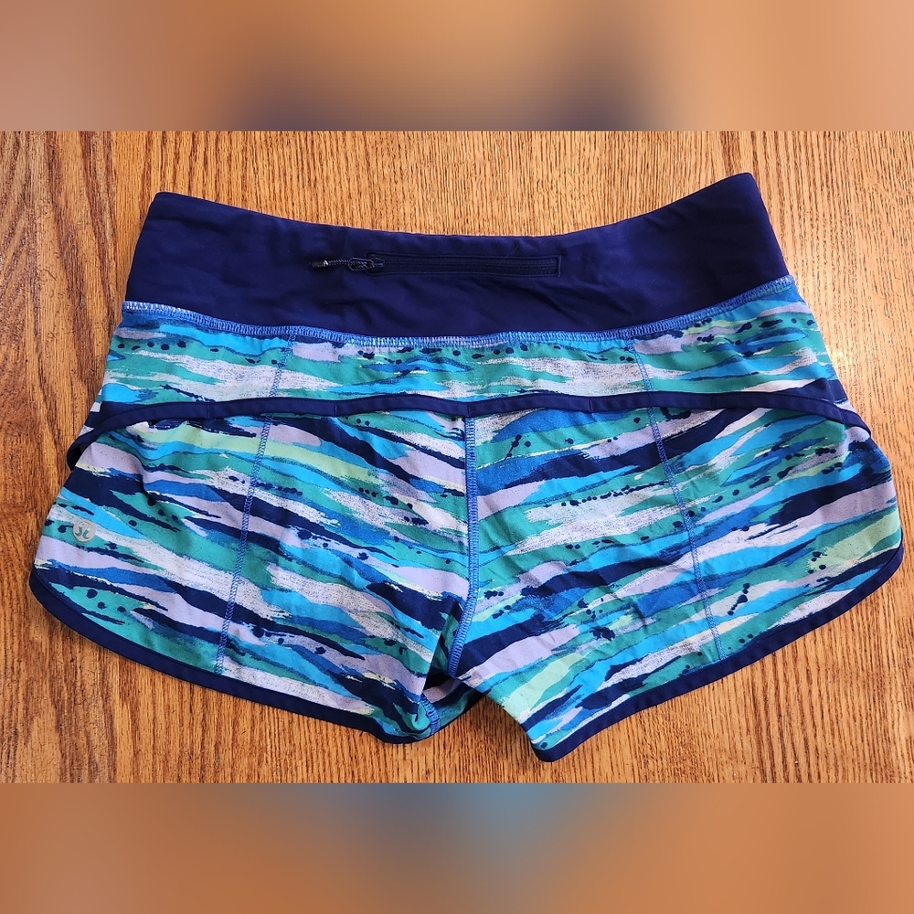 Lululemon Speed Shorts 2.5"